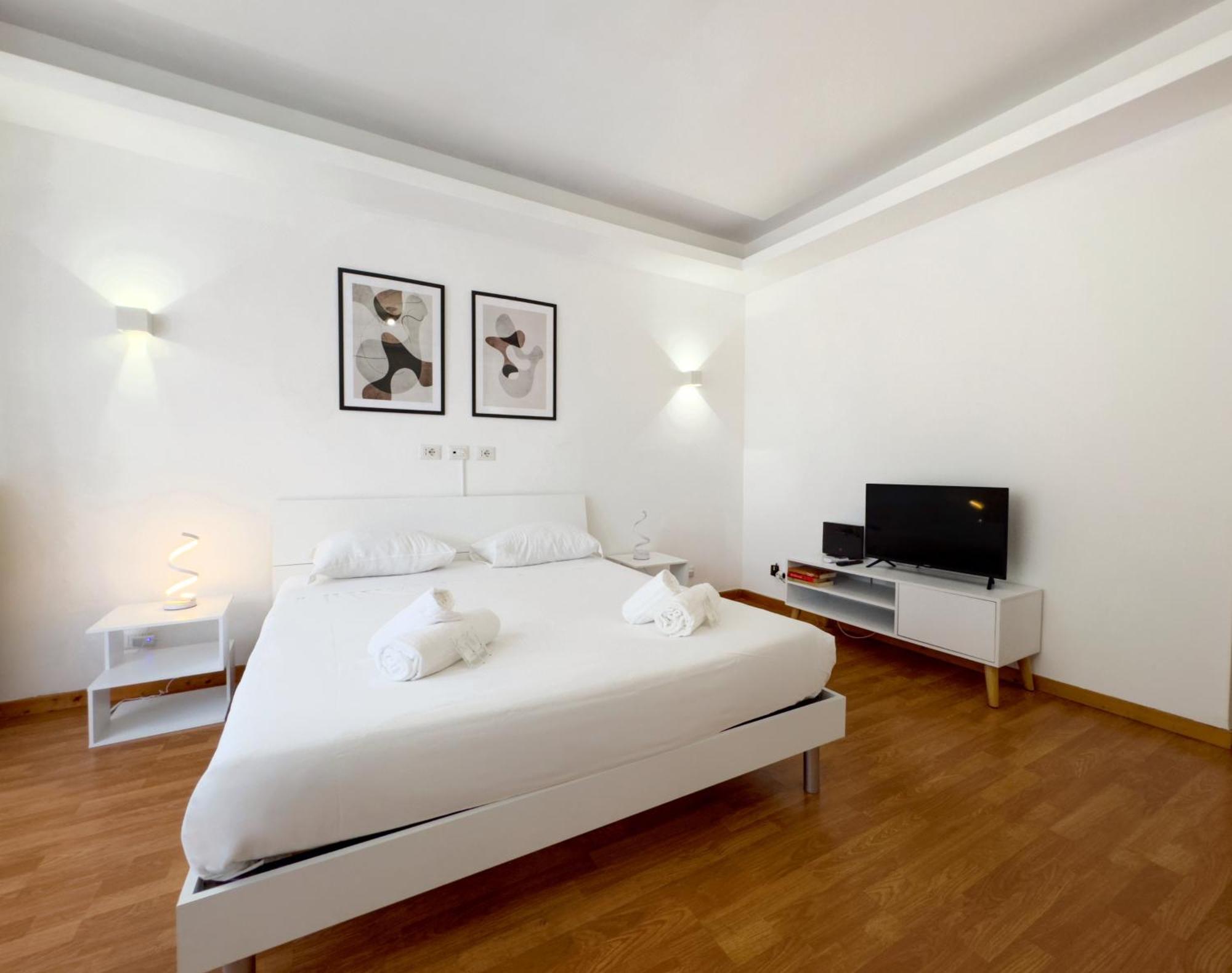Apartment Golden Essence Apartment - Terrace & Metro